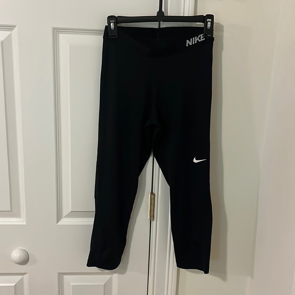 Nike pro Dri-fit 3/4 length leggings